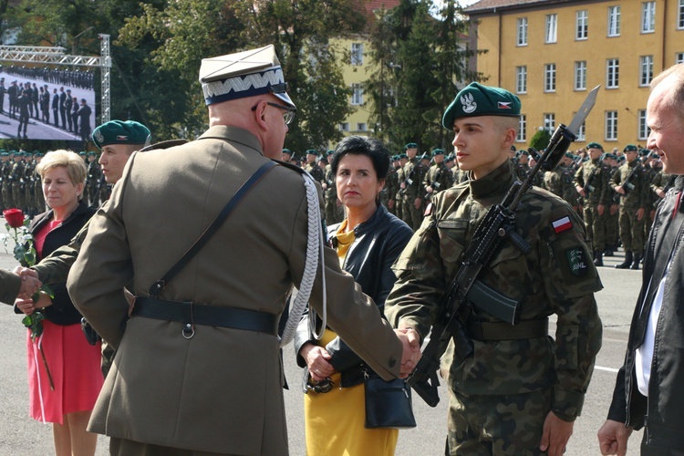 Przysięga wojskowa podchorążych Akademii Wojsk Lądowych 2019