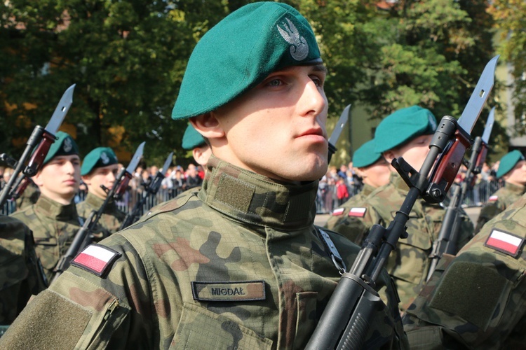 Przysięga wojskowa podchorążych Akademii Wojsk Lądowych 2019