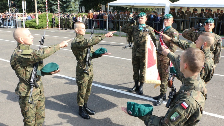 Przysięga wojskowa podchorążych Akademii Wojsk Lądowych 2019