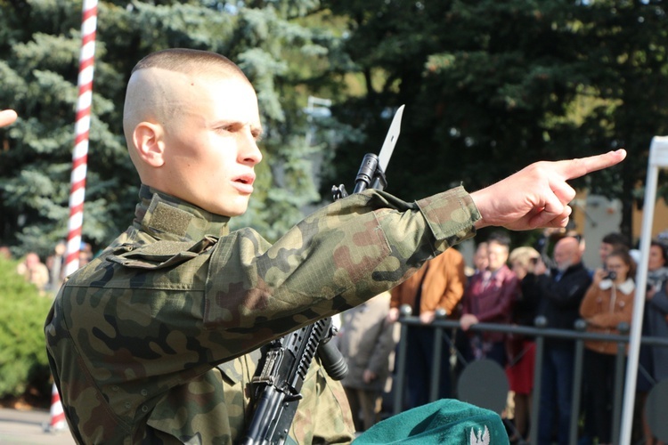 Przysięga wojskowa podchorążych Akademii Wojsk Lądowych 2019