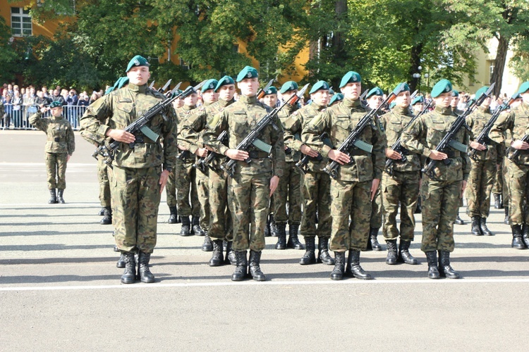 Przysięga wojskowa podchorążych Akademii Wojsk Lądowych 2019