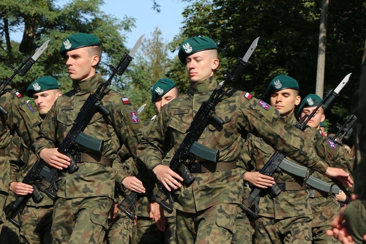 Przysięga wojskowa podchorążych Akademii Wojsk Lądowych 2019