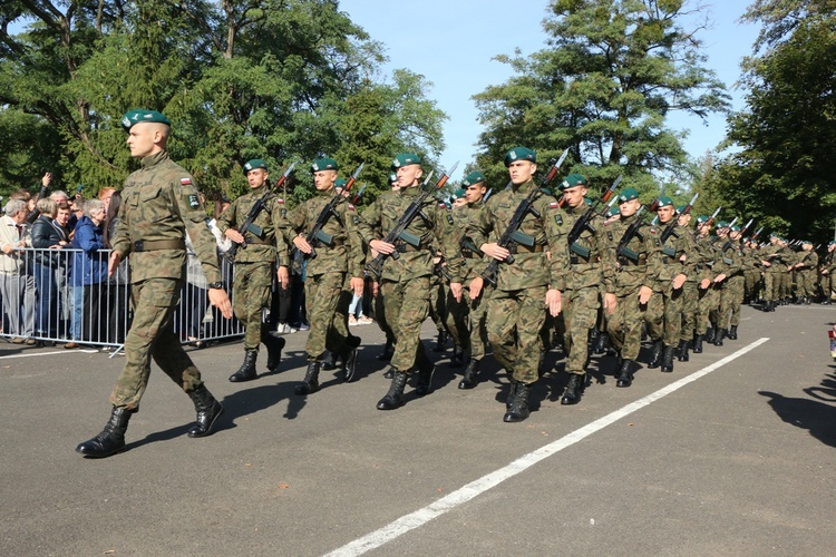 Przysięga wojskowa podchorążych Akademii Wojsk Lądowych 2019