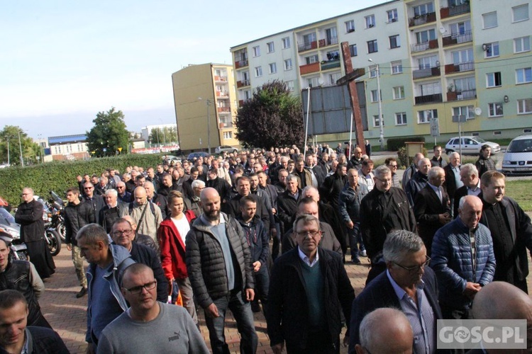 VII Pielgrzymka Mężczyzn do sanktuarium Pierwszych Męczenników Polski w Międzyrzeczu - cz. I