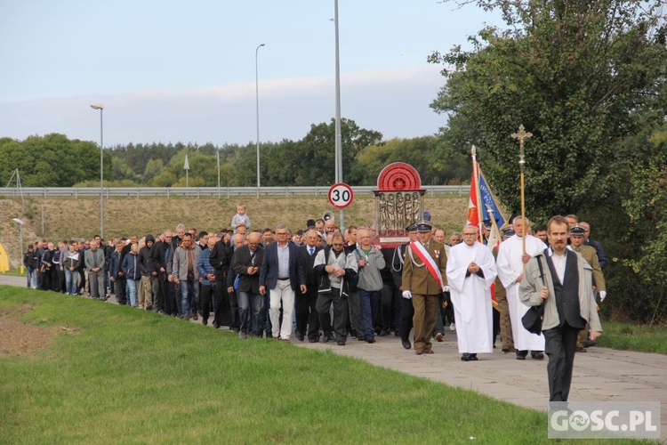 VII Pielgrzymka Mężczyzn do sanktuarium Pierwszych Męczenników Polski w Międzyrzeczu - cz. I