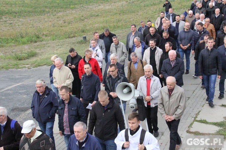 VII Pielgrzymka Mężczyzn do sanktuarium Pierwszych Męczenników Polski w Międzyrzeczu - cz. I