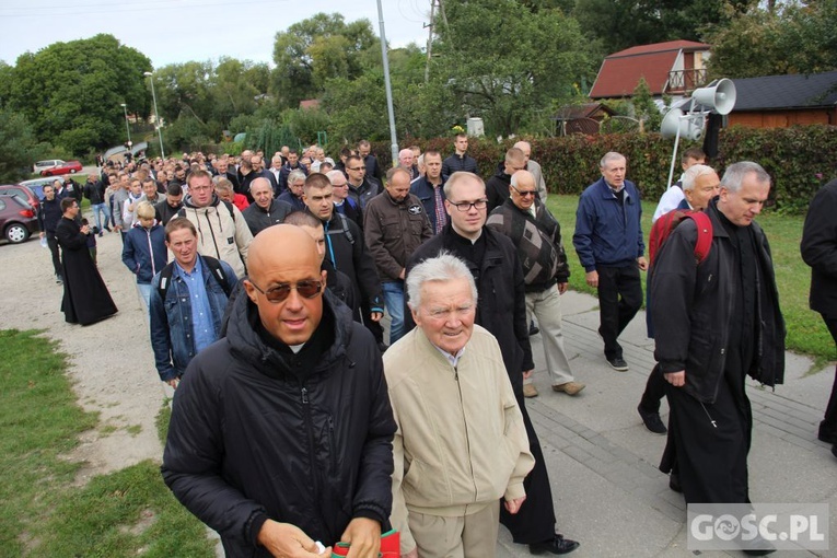 VII Pielgrzymka Mężczyzn do sanktuarium Pierwszych Męczenników Polski w Międzyrzeczu - cz. I