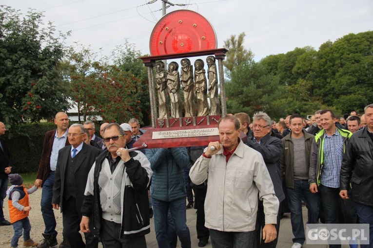 VII Pielgrzymka Mężczyzn do sanktuarium Pierwszych Męczenników Polski w Międzyrzeczu - cz. I