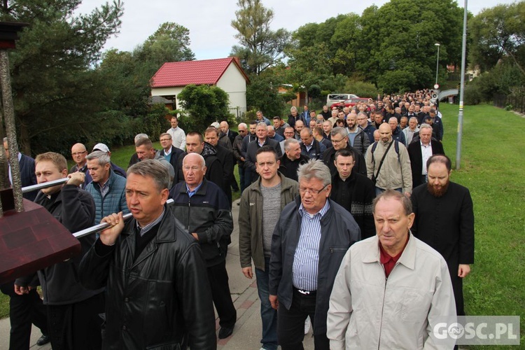 VII Pielgrzymka Mężczyzn do sanktuarium Pierwszych Męczenników Polski w Międzyrzeczu - cz. I