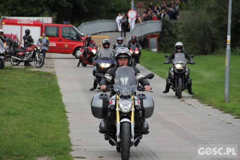 VII Pielgrzymka Mężczyzn do sanktuarium Pierwszych Męczenników Polski w Międzyrzeczu - cz. I