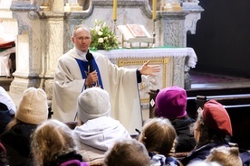 400 osób przez całą noc szło do Matki Bożej Pokornej