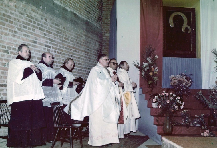 Budowa kościoła przy ul. Zagórnej