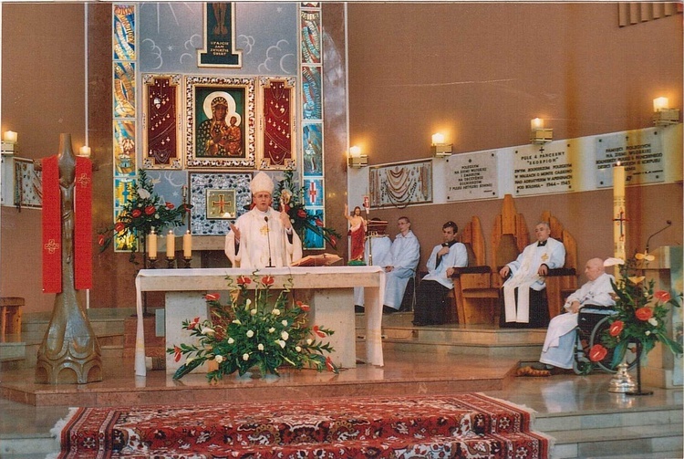 100-lecie parafii MB Częstochowskiej. Współczesność