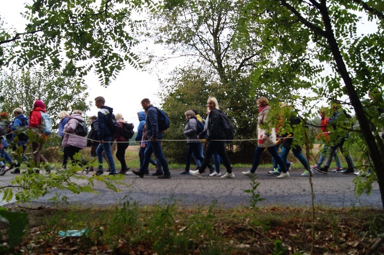 Pielgrzymka katechetów z Mszczonowa do Lutkówki