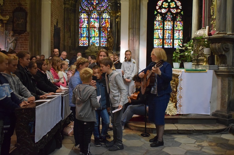 Ruch Rodzin Nazaretańskich rozpoczął rok formacyjny we Wrocławiu cz. 2