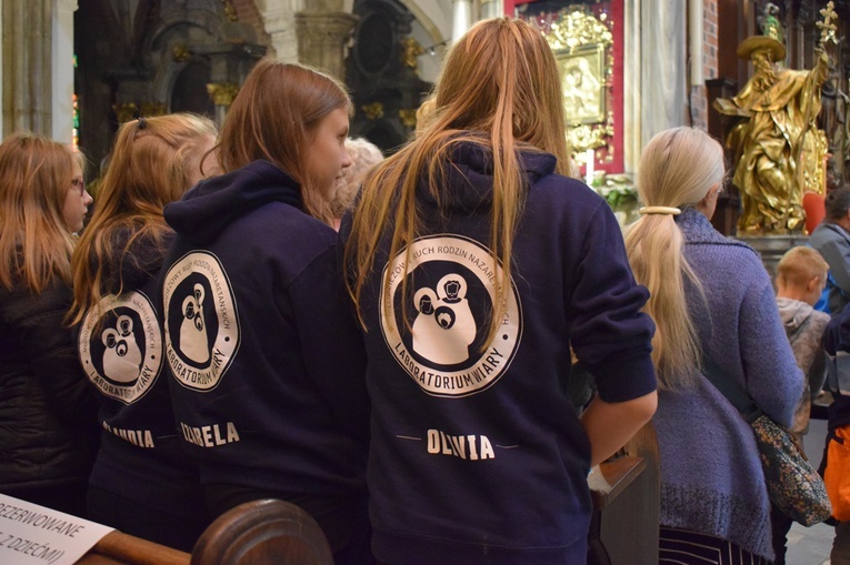 Ruch Rodzin Nazaretańskich rozpoczął rok formacyjny we Wrocławiu cz. 2