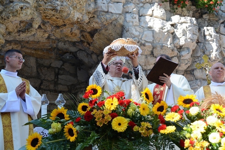 Diecezjalne dożynki na Górze św. Anny