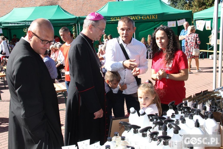 Akcja "Kromka chleba dla sąsiada" i Niedziela św. Franciszka w Jaczowie