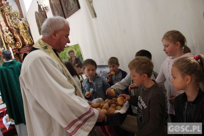 Akcja "Kromka chleba dla sąsiada" i Niedziela św. Franciszka w Jaczowie