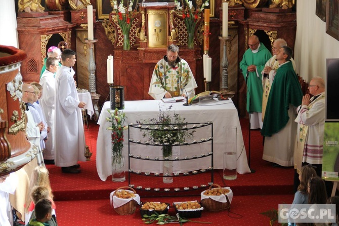 Akcja "Kromka chleba dla sąsiada" i Niedziela św. Franciszka w Jaczowie