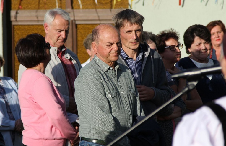 1. Festyn parafialny "Dach z serca" na os. Polskich Skrzydeł w Bielsku-Białej