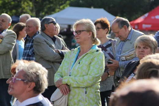1. Festyn parafialny "Dach z serca" na os. Polskich Skrzydeł w Bielsku-Białej