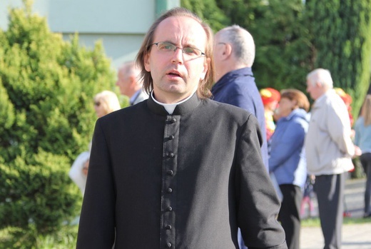 1. Festyn parafialny "Dach z serca" na os. Polskich Skrzydeł w Bielsku-Białej