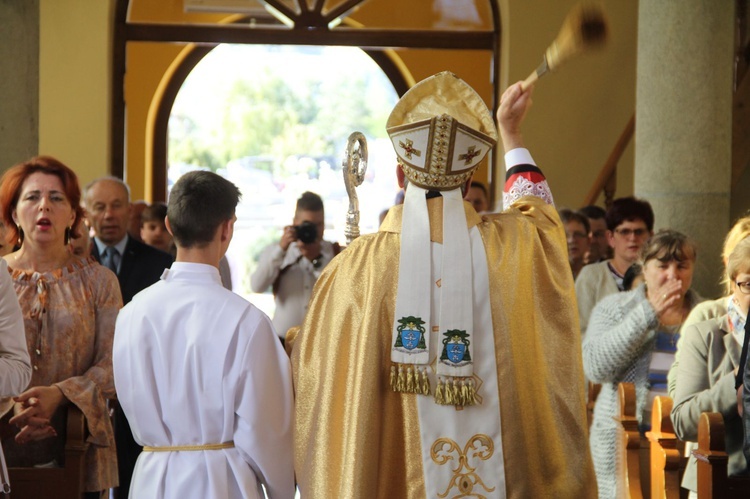 Bystra. Konsekracja ołtarza