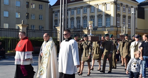 Wrocław objęty siłą patronów