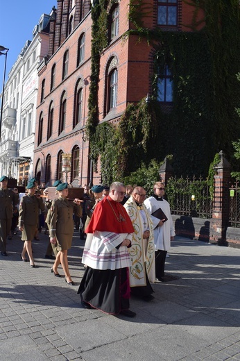 Ulicami Wrocławia ze św. Stanisławem i św. Dorotą