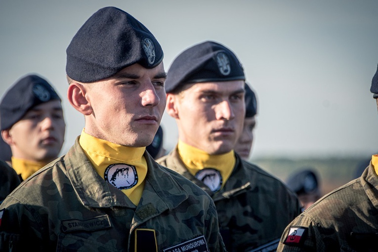​Zlot klas mundurowych z całej Polski w Żaganiu