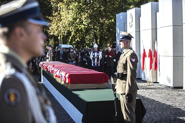 Podczas uroczystości pogrzebowych zapowiedziano starania o nowy kształt Panteonu.