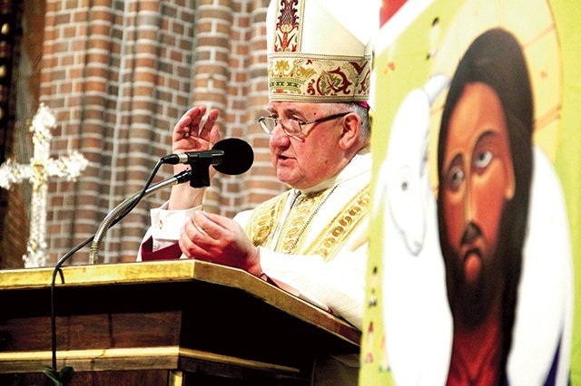 Podczas Mszy św. poświęcono ikonę Dobrego Pasterza, która będzie towarzyszyć młodym podczas obrad.