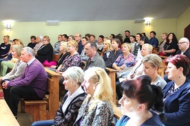 – Rekolekcje dla katechetów odbyły się pod hasłem „Być uczniem i czynić uczniów. O formacji chrześcijańskiej w świetle Eucharystii”.