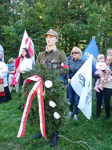 Krzyż partyzancki w Kamionce