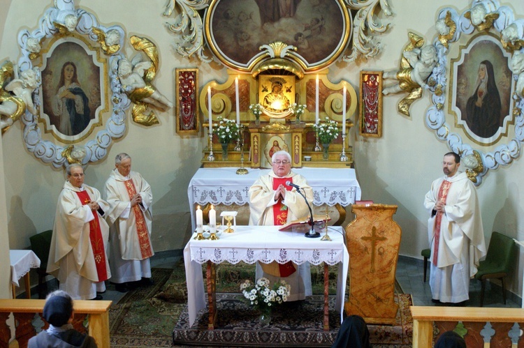 Śp. ks. prał. Marian Biskup w obiektywie "Gościa" i nie tylko