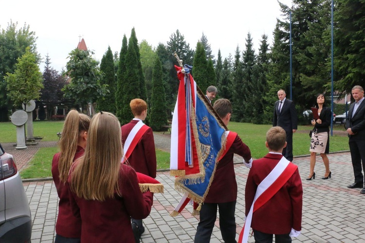 Dziękczynienie za 30 lat szkoły im. Piłsudskiego