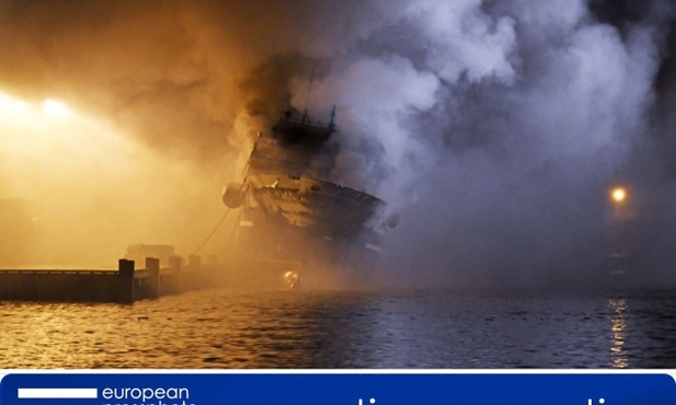 W Norwegii płonie rosyjski trawler z amoniakiem