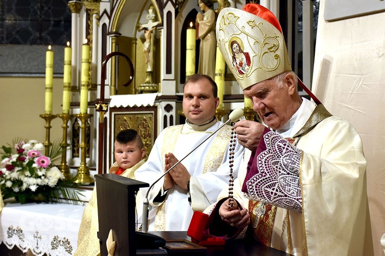 Uroczyste wprowadzenie w urząd proboszcza ks. Arkadiusza Chwastyka