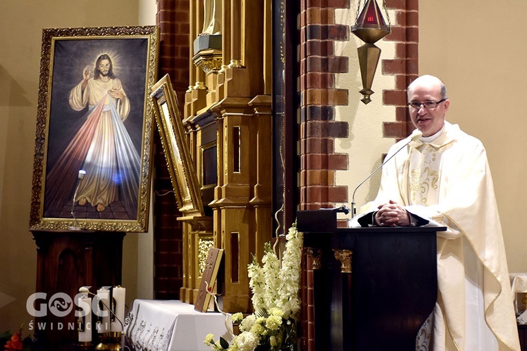 Uroczyste wprowadzenie w urząd proboszcza ks. Arkadiusza Chwastyka