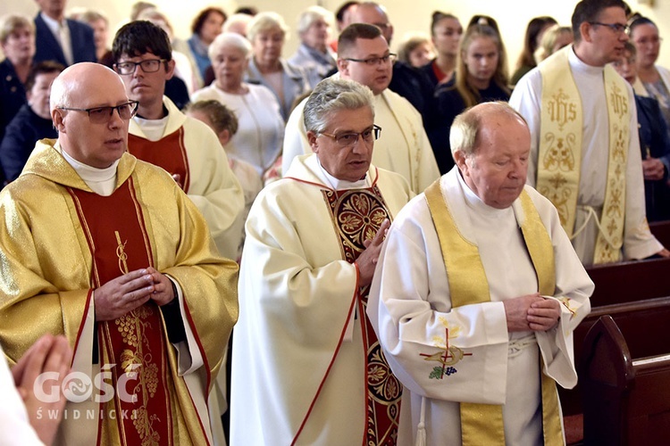 Uroczyste wprowadzenie w urząd proboszcza ks. Arkadiusza Chwastyka