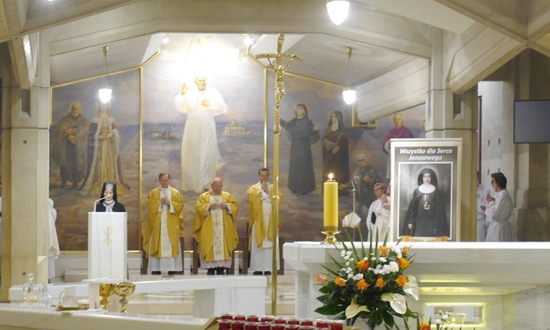 Kard. Dziwisz: Jest coraz większe zapotrzebowanie na prawdziwą miłość
