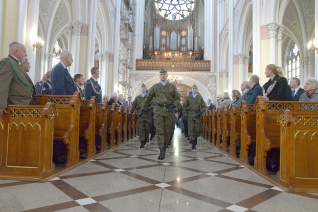 Odsłonięcie pomnika żołnierzy AK