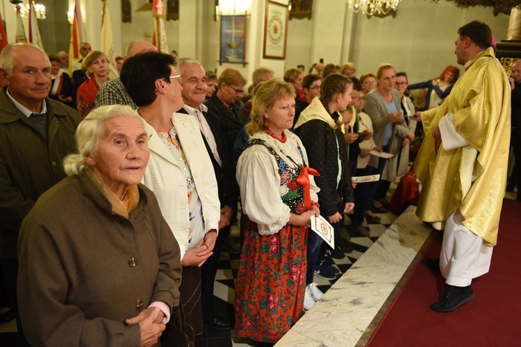 Pielgrzymka Arcybractwa Straży Honorowej NSPJ do Piwnicznej