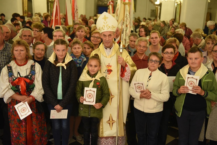 Pielgrzymka Arcybractwa Straży Honorowej NSPJ do Piwnicznej