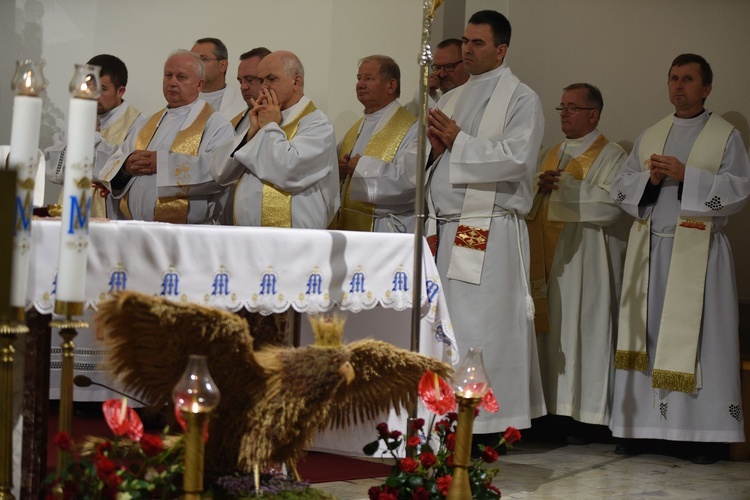 Pielgrzymka Arcybractwa Straży Honorowej NSPJ do Piwnicznej