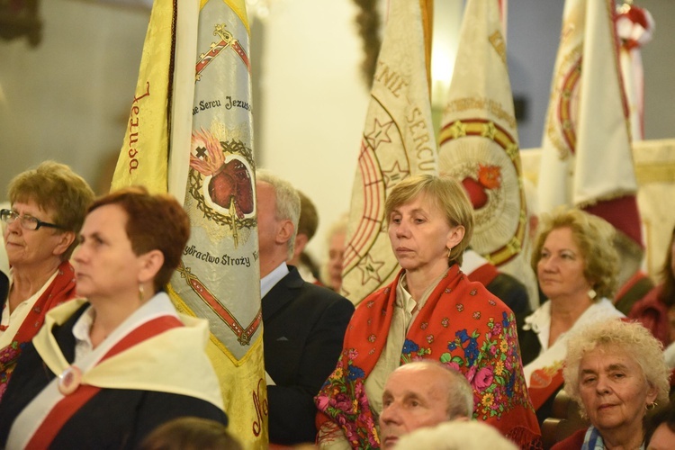 Pielgrzymka Arcybractwa Straży Honorowej NSPJ do Piwnicznej