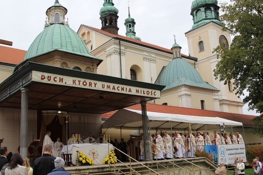 12. Pielgrzymka Rodzin Diecezji Bielsko-Żywieckiej do Kalwarii Zebrzydowskiej - 2019, cz. 1