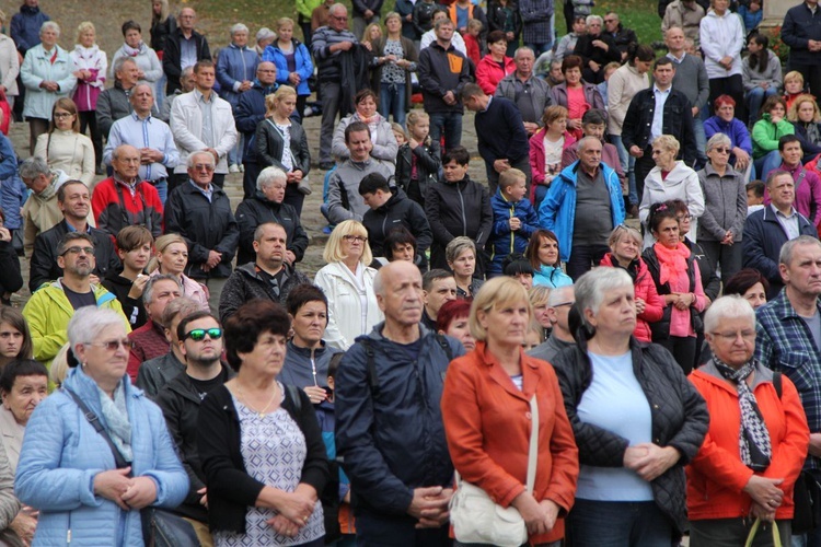 12. Pielgrzymka Rodzin Diecezji Bielsko-Żywieckiej do Kalwarii Zebrzydowskiej - 2019, cz. 1