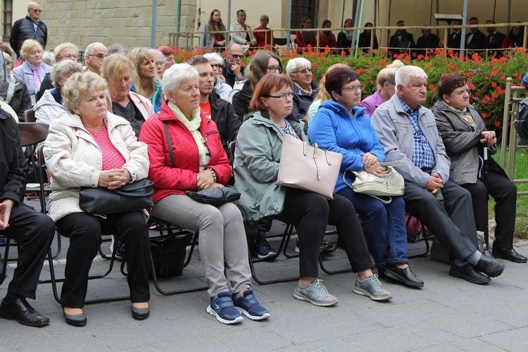 12. Pielgrzymka Rodzin Diecezji Bielsko-Żywieckiej do Kalwarii Zebrzydowskiej - 2019, cz. 1